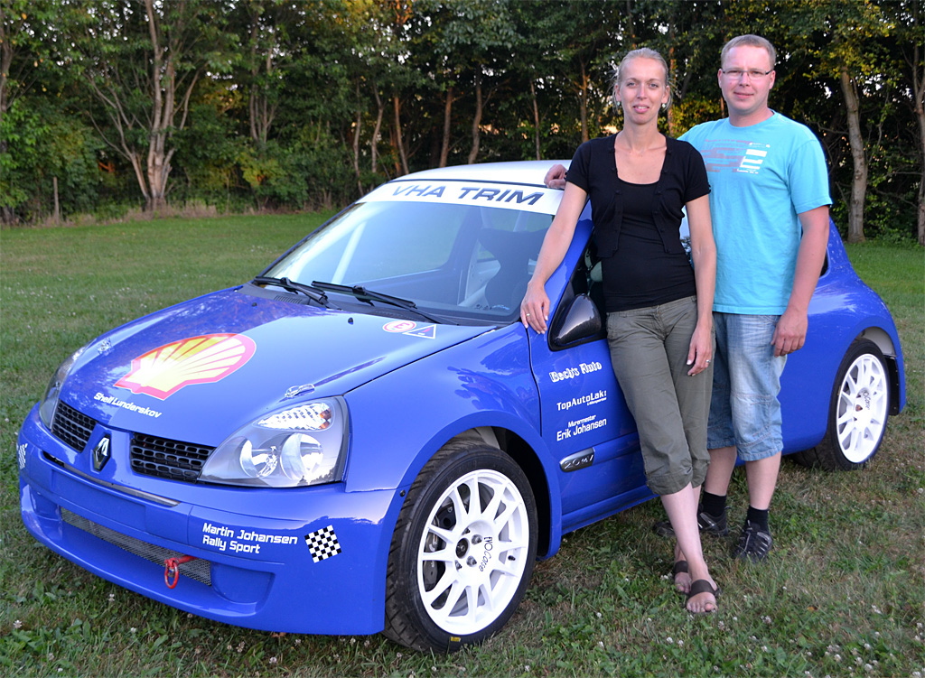 Martin Johansen og husturen Lene får deres første start i denne nybyggede Renault Clio ved årets Tvilum Rally Show